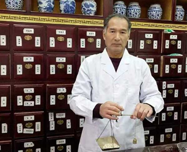 大医精诚  悬壶济世  武汉仁乐中医研究所所长张成富