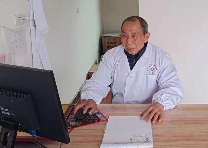刘明常