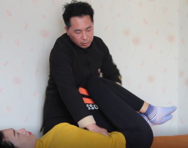 气脉骨雕22代传承人——陈欣(陈樊宇)
